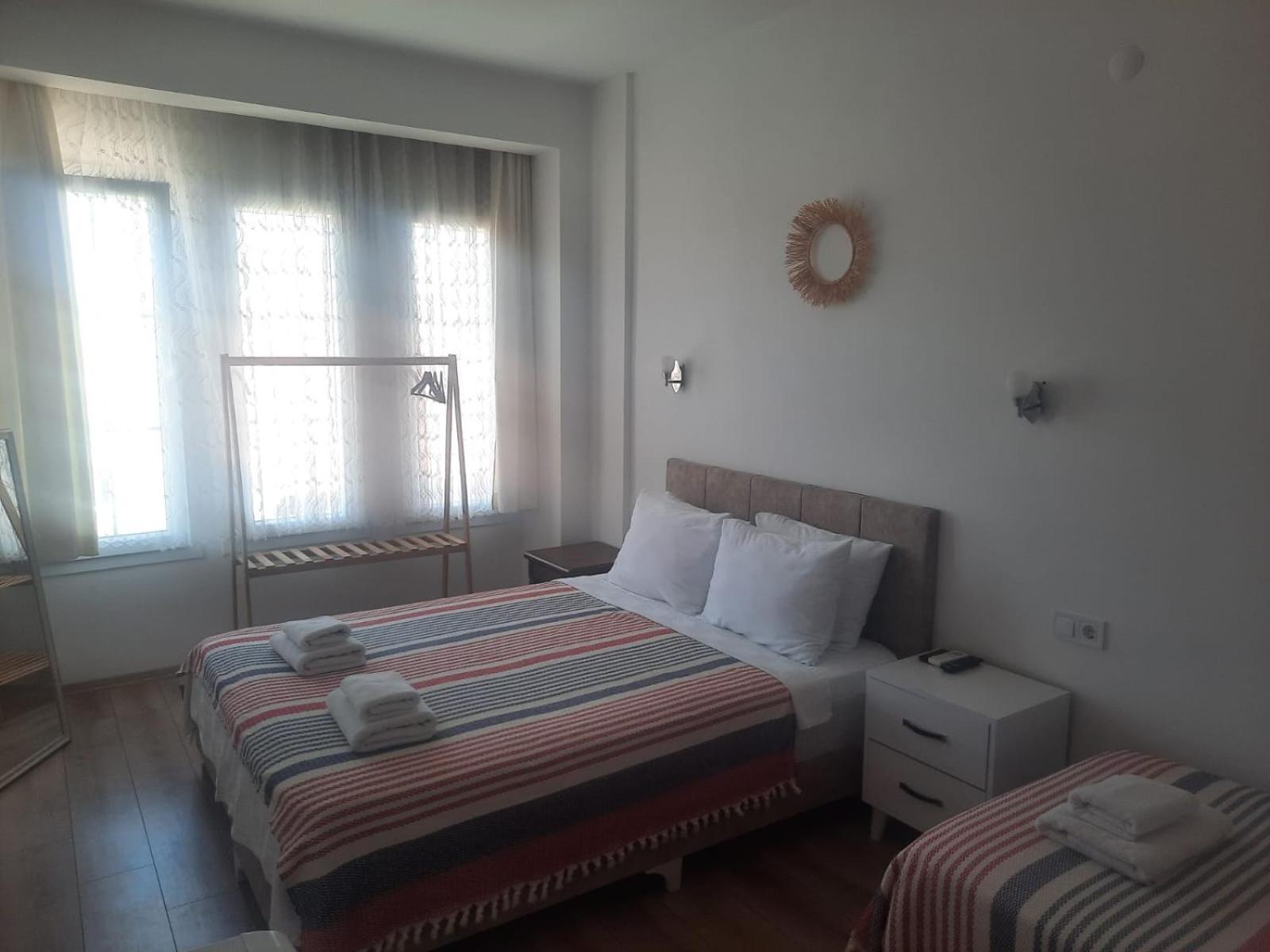 Adil Pansiyon Çeşme Exterior foto
