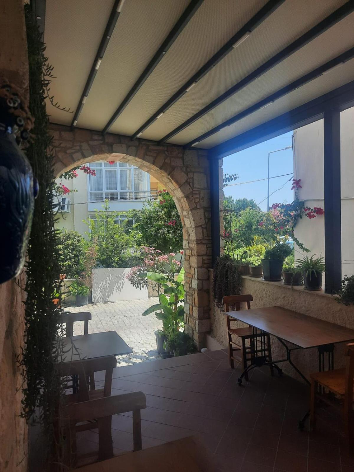 Adil Pansiyon Çeşme Exterior foto